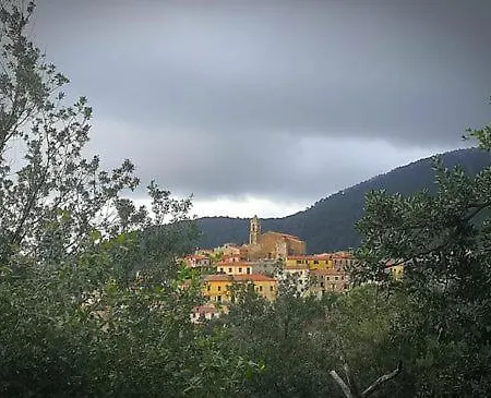 Hostal Singola Homestay Poggio (Livorno)
