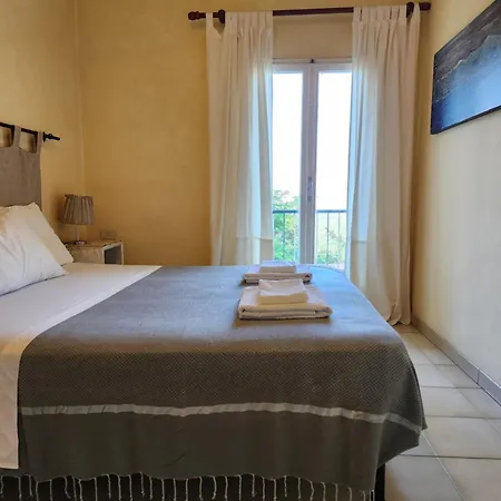 Homestay Hostal Singola